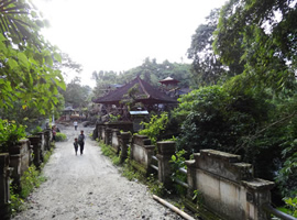 グヌン・ルバー寺院 イメージ画像